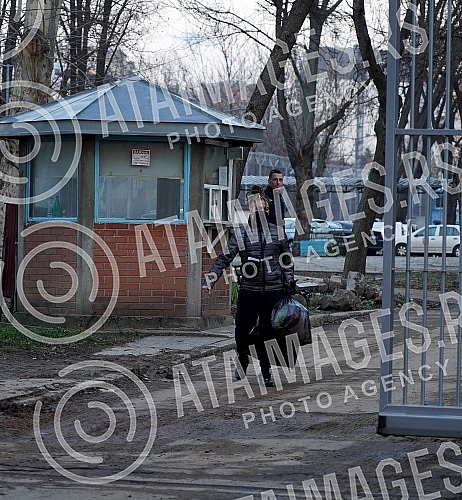 The First Basic Court in Belgrade today lifted the custody of rapper Stefan Djuric Rasta, in which he has been since October 3, 2020, after the police found drugs in his possession. Prvi osnovni sud u Beogradu ukinuo je danas pritvor reperu Stefanu