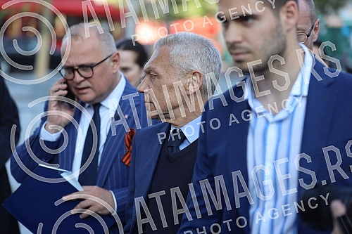 In honor of the national holiday, the Victory day over fascism in the Second World War, a concert of the famous Russian M.Turetsky Choir was held on the Republic square. U cast drzavnog praznika, Dana pobede nad fasizmom u Drugom svetskom ratu, na 