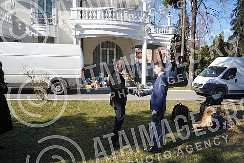 U.S. Embassy officials and the Health Department prepared a donation consisting of drugs and other medical and hygienic devices, canned food and other necessities for Ukrainian citizens, and the donation was handed over to Ukrainian Ambassador to Ser