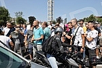 Workers of Kragujevac's Fiat blocked the highway near the Sava Center in Belgrade, as they announced because even after several rounds of negotiations they did not reach a solution with the Government of Serbia and the company on guarantees that ther