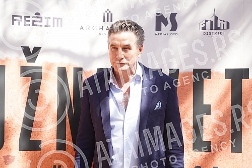 On the occasion of the beginning of the filming of the second season of the series 