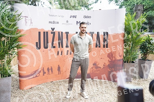 On the occasion of the beginning of the filming of the second season of the series 