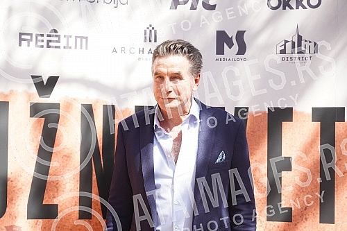 On the occasion of the beginning of the filming of the second season of the series 