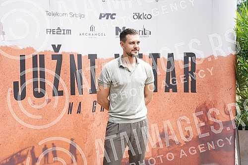 On the occasion of the beginning of the filming of the second season of the series 