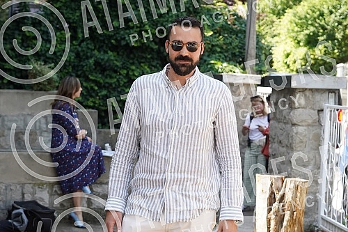 On the occasion of the beginning of the filming of the second season of the series 