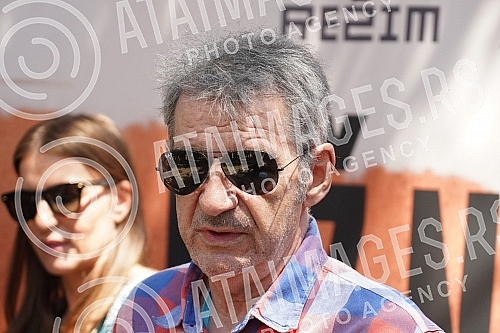 On the occasion of the beginning of the filming of the second season of the series 