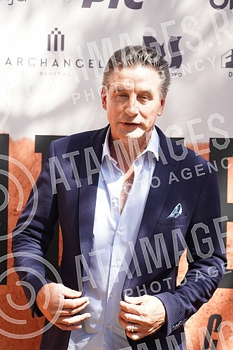 On the occasion of the beginning of the filming of the second season of the series 