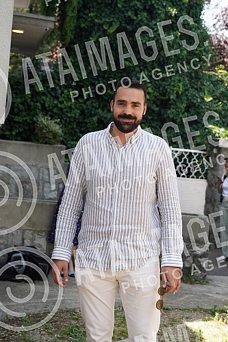 On the occasion of the beginning of the filming of the second season of the series 