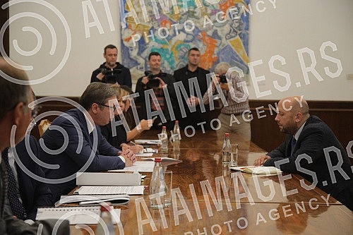 A meeting between President Aleksandar Vucic and the special envoy of the German government for the Western Balkans, Manuel Sarrazin, was held in the Presidency of Serbia.U Predsednistvu Srbije odrzan je sastanak predsednika Aleksandra Vucica sa sp