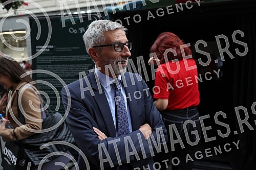 The 13th European Night of Researchers was officially opened at the French Institute in Belgrade.13. Evropska noc istrazivaca svecano je otvorena  u Francuskom institutu u Beogradu.