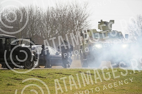 he President of the Republic and supreme commander of the Serbian army, Aleksandar Vucic, attended a demonstration of the capabilities of members of the Serbian army's 72nd special operations brigade, 63rd parachute brigade and part of the air force 