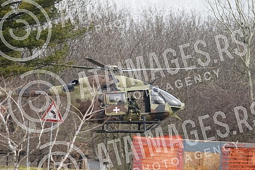 he President of the Republic and supreme commander of the Serbian army, Aleksandar Vucic, attended a demonstration of the capabilities of members of the Serbian army's 72nd special operations brigade, 63rd parachute brigade and part of the air force 