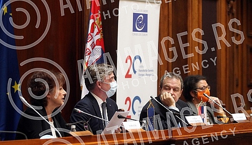 The symposium in the Assembly of Serbia marked the 20th anniversary of the Council of Europe Office in Belgrade.Simpozijumom u Skupstini Srbije obelezeno je 20 godina rada Kancelarije Saveta Evrope u Beogradu.