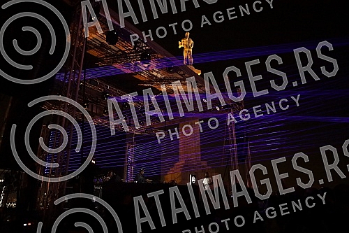 The long-awaited Matinée Fest will host the world's biggest stars of the electronic music scene from August 26 to 28, at the Kalemegdan Fortress, near Pobednik. Dugo ocekivani festival Matinée Fest od 26. do 28. avgusta ugostice najvece svetske zve