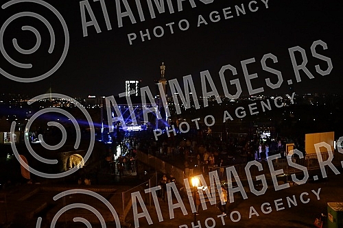 The long-awaited Matinée Fest will host the world's biggest stars of the electronic music scene from August 26 to 28, at the Kalemegdan Fortress, near Pobednik. Dugo ocekivani festival Matinée Fest od 26. do 28. avgusta ugostice najvece svetske zve