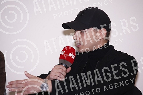 Press conference of the acting and author team of the film 