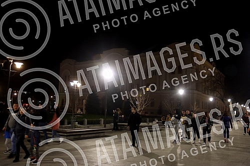 Tonight, Banja Luka symbolically marked the 23rd anniversary of the NATO aggression on the Federal Republic of Yugoslavia with a siren for sounding the alarm and turning off the lights on the facilities of the City Administration and the Banski dvor.
