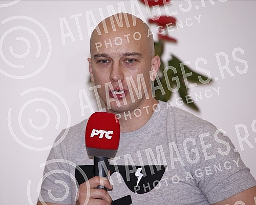 Press conference of the acting and author team of the film 