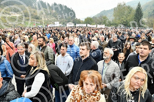 Serbian President Aleksandar Vucic attended the opening ceremony of the reconstructed road Novi Pazar - Tutin.Predsednik Srbije Aleksandar Vucic prisustvovao je ceremonije otvaranja rekonstruisanog puta Novi Pazar - Tutin.