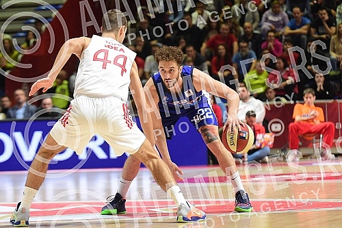 The match of the 2nd round of the Admiral Bet ABA League between KK Crvena zvezda mts and KK Buducnost Voli was played in the Aleksandar Nikolic hall.Utakmica 2. kola Admiral Bet ABA lige izmedju KK Crvena zvezda mts i KK Buducnost Voli odigrana je