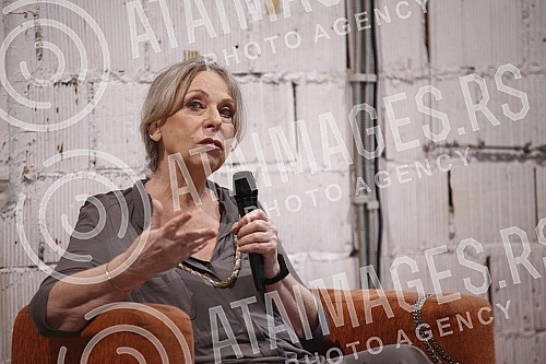 The annual Katarina Preradovic award for professional integrity and excellence in journalism was held in Dorcol Square.U Dorcol placu je odrzana dodela godisnje nagrade Katarina Preradovic za profesionalni integritet i izuzetnost u novinarstvu