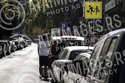 Kosovska street closed due to the sale of used books.Kosovska ulica zatvorena zbog prodaje polovnih knjiga.