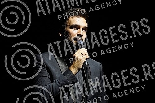 Musical play by Ivan Bosiljcic - Our evening held in Kombank hall.Muzicka predstava Ivana Bosiljcica - Nase vece odrzana u Kombank dvorani.