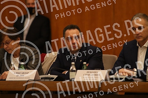 The session of the Government of the Republic of Serbia was opened to the public and was attended by the President of the Republic of Serbia Aleksandar Vucic, the Governor of the National Bank of Serbia Jorgovanka Tabakovic and directors of public co