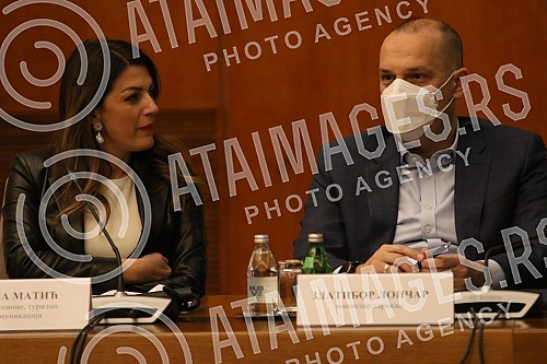 The session of the Government of the Republic of Serbia was opened to the public and was attended by the President of the Republic of Serbia Aleksandar Vucic, the Governor of the National Bank of Serbia Jorgovanka Tabakovic and directors of public co