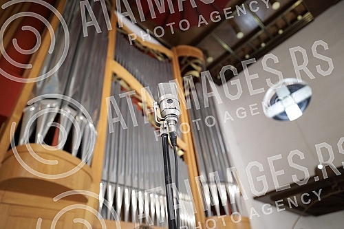 In the Cathedral of the Assumption of the Blessed Virgin Mary, Monsignor Stanislav Hocevar, Archbishop and Metropolitan of Belgrade, served the 