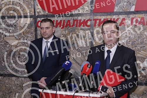 The President of the Socialist Party of Serbia, Ivica Dacic, held a meeting with the leadership of the Belgrade City and Municipal Organizations of the SPS.Predsednik Socijalisticke partije Srbije Ivica Dacic odrzao je sastanak sa rukovodstvom beog