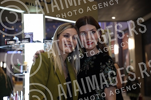 The well-known Italian brand KIKO Milano is organizing the first MAKE-UP MARATHON this weekend at the Gallery shopping center in Belgrade, and as part of today's event, actress Tamara Dragicevic and make-up artist Nena Ilic gave visitors tips on givi
