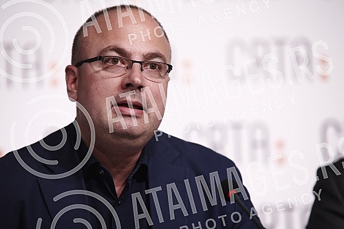 A press conference was held in Miljenko Dereta's premises, at which the CRTA observation mission announced preliminary findings on the monitoring of the election day and the assessment of the quality of the voting process.U prostoru Miljenko Dereta