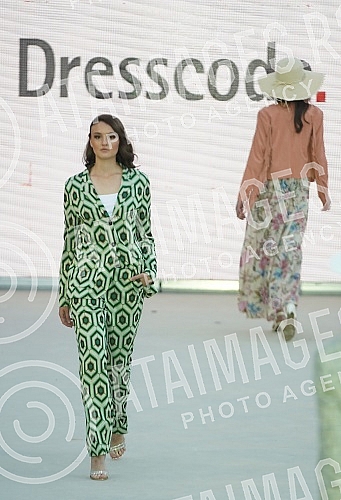 Ceremonial opening of the tennis complex in the Ravne 2 Archaeological and Tourist Park in Visoko.Svecano otvaranje teniskog kompleksa u Arheolosko-turistickom parku Ravne 2 u Visokom.
