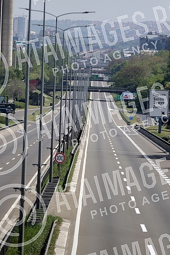Belgrade during Easter at the time of the coronavirus pandemic and longest curfew.Beograd tokom Uskrsa i najduzeg policijskog casa u doba pandemije korona virusa.