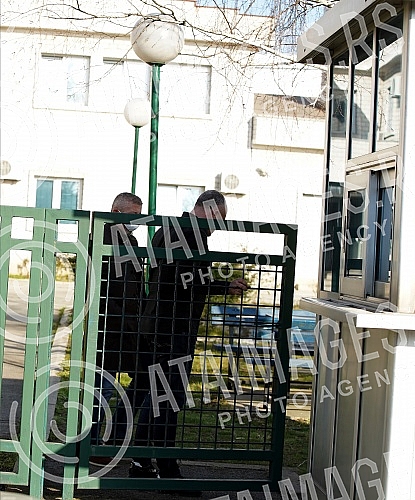 President of FSS, Slavisa Kokeza testified as a citizen at the premises of the Service for the Fight against Organized Crime (SBPOK) in Makis.Predsednik FSS-a Slavisa Kokeza davao je iskaz u svojstvu gradjana u  prostorijama Sluzbe za borbu protiv 