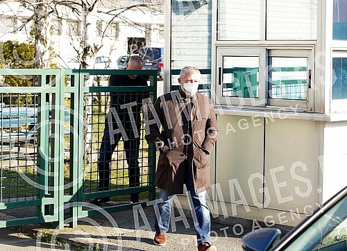 President of FSS, Slavisa Kokeza testified as a citizen at the premises of the Service for the Fight against Organized Crime (SBPOK) in Makis.Predsednik FSS-a Slavisa Kokeza davao je iskaz u svojstvu gradjana u  prostorijama Sluzbe za borbu protiv 