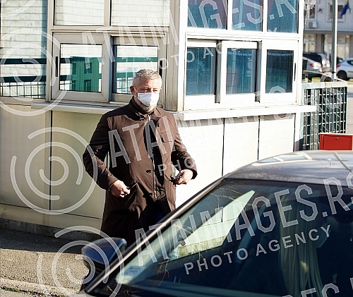 President of FSS, Slavisa Kokeza testified as a citizen at the premises of the Service for the Fight against Organized Crime (SBPOK) in Makis.Predsednik FSS-a Slavisa Kokeza davao je iskaz u svojstvu gradjana u  prostorijama Sluzbe za borbu protiv 