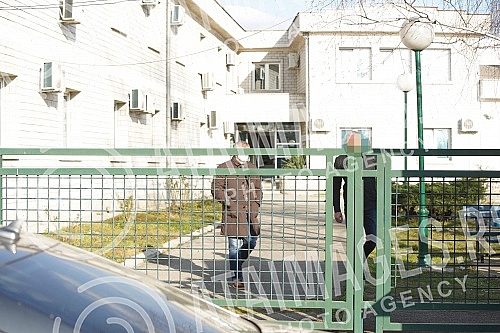 President of FSS, Slavisa Kokeza testified as a citizen at the premises of the Service for the Fight against Organized Crime (SBPOK) in Makis.Predsednik FSS-a Slavisa Kokeza davao je iskaz u svojstvu gradjana u  prostorijama Sluzbe za borbu protiv 