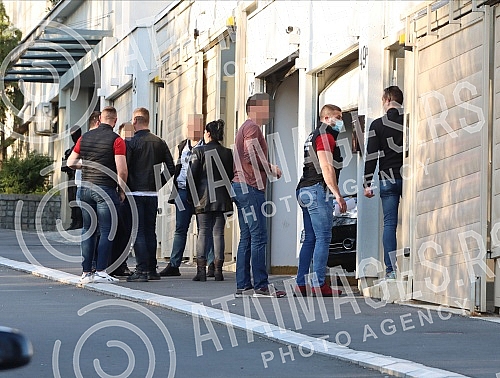 The Great International Arrest Action, which is taking place simultaneously in several European countries, countries in the region and the world, ie in Ecuador, is led by Europol, and in our country, the Criminal Police Directorate of the Ministry of