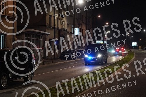 Darko Saric, who was arrested yesterday in a large international operation, was brought to the Special Court.Darko Saric koji je juce uhapsen u velikoj medjunarodnoj akciji doveden je u Specijalni sud.