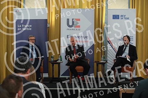 The Strategic Compass for Security and Defense of the EU was presented at the residence of the French Embassy, with special reference to the current security and geopolitical context in Europe and the war in Ukraine.U rezidenciji ambasade Francuske