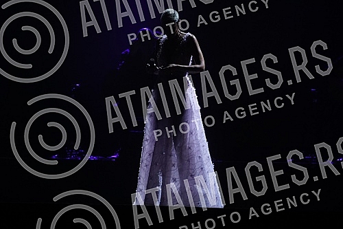 The performance of fado diva Mariza at the first Belgrade River Fest on the Geozavoda plateau, on the banks of the Sava River, in an open-air concert hall built just for this occasion.Nastup fado dive Marize na prvom festivalu Belgrade River Fest n