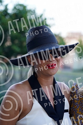 Grand opening of the Lutak patisserie in the shopping center Galerija Beograd.Svecano otvaranje poslasticarnice Lutak u trznom centru Galerija Beograd.