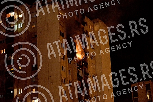 A fire in a residential building in Block 63 in New BelgradePozar u stambenoj zgradi u bloku 63 na Novom Beogradu.