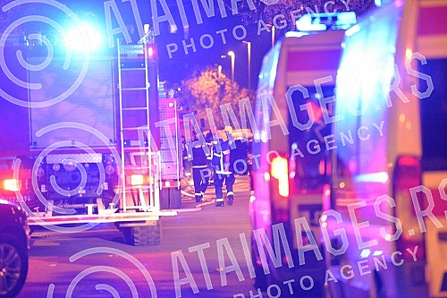 A fire in a residential building in Block 63 in New BelgradePozar u stambenoj zgradi u bloku 63 na Novom Beogradu.