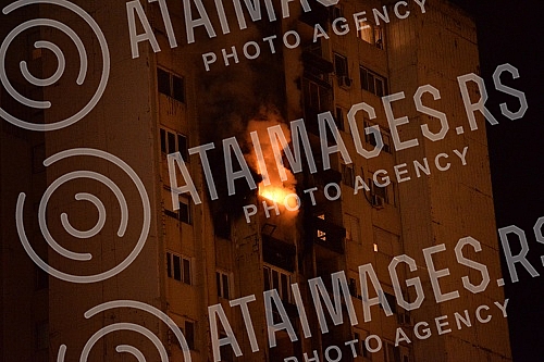 A fire in a residential building in Block 63 in New BelgradePozar u stambenoj zgradi u bloku 63 na Novom Beogradu.