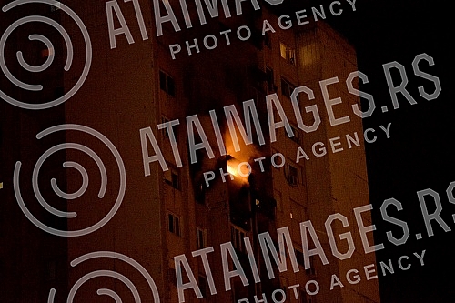 A fire in a residential building in Block 63 in New BelgradePozar u stambenoj zgradi u bloku 63 na Novom Beogradu.