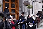 A press conference was held in front of the Government of Serbia on the action Kreni Promeni on the occasion of submitting a petition with 290,000 signatures, which would prevent the exploitation of lithium in Serbia. Ispred Vlade Srbije odrzana je