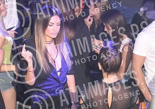 Performance of Radisa Trajkovic - Djani held on raft River.Nastup Radise Trajkovica - Djani na splavu River. 